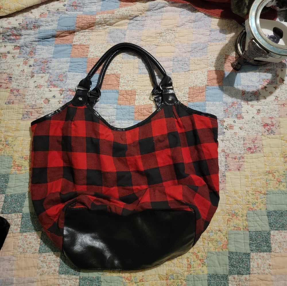 Chic Red and Black Plaid Tote Bag